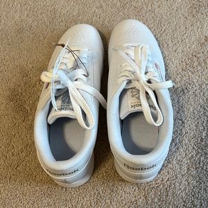 New with tags Reebok white tennis shoes